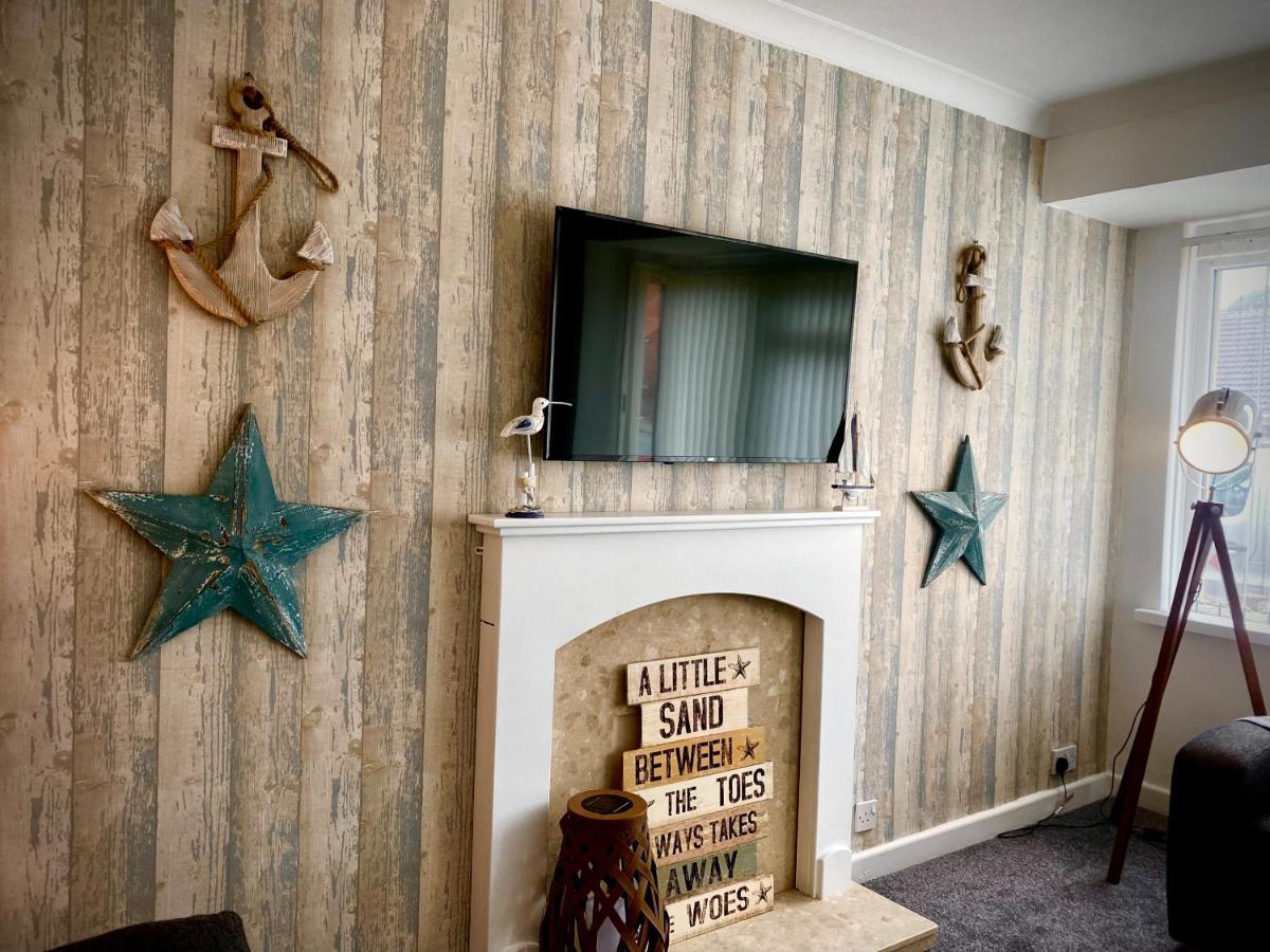 Remarkable 3-Bed Hot Tub House In Blackpool Exteriör bild